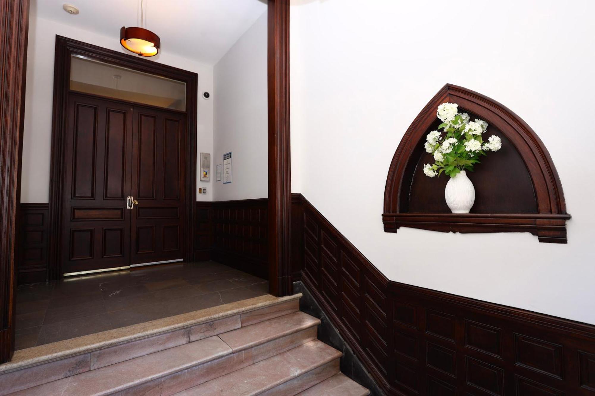 Large Stylish Newbury Street Studio w/ Kitchen Boston Exterior foto